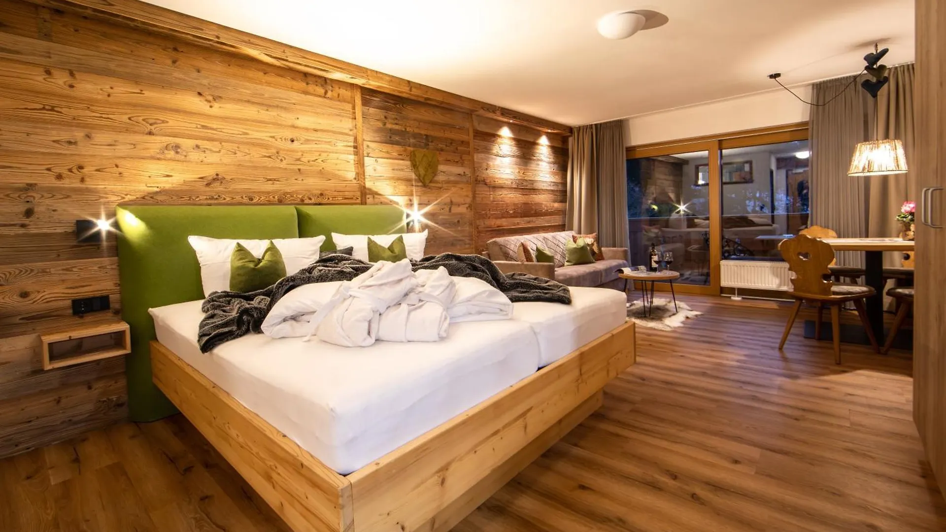 Brunnenhof Oberstdorf - Ferienwohnungen Mit Hotel Service Apartment